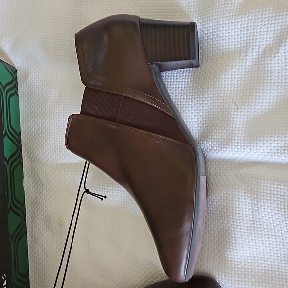 Booties - Picture 5 of 5